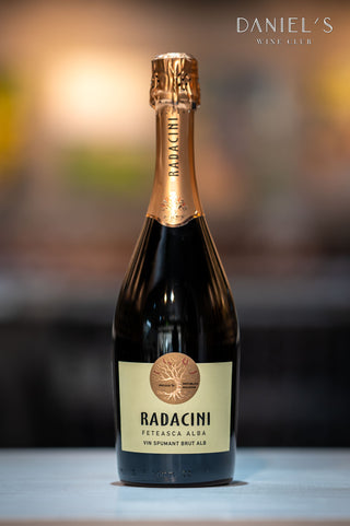 ラダチーニ・フェテアスカ・アルバ・ブリュット / Radacini Feteasca Alba Brut