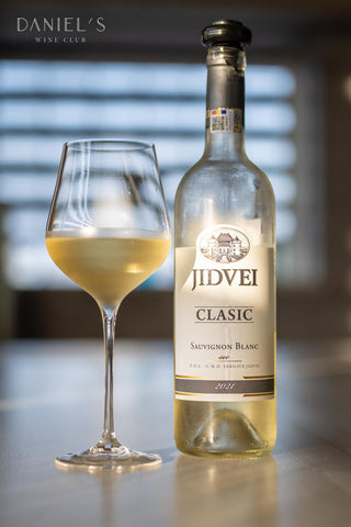 Clasic Sauvignon Blanc 2021 (Schimbare de preț începând cu 1 iunie, 2024)